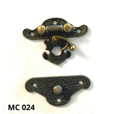Antique Metal Lock- MC 024